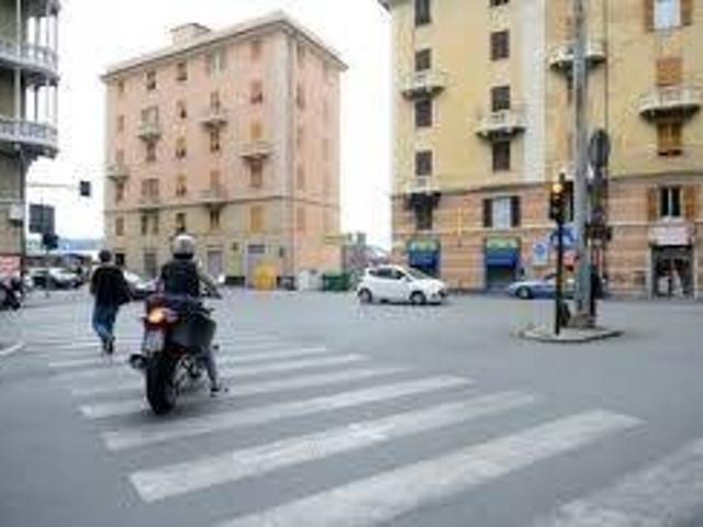 Quadrilocale via Angelo Siffredi, Sestri Ponente, Genova