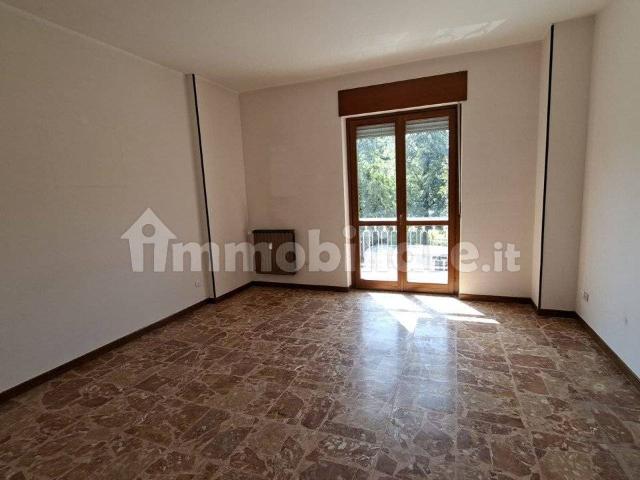 Quadrilocale via Bubbio, Borgo Piave, Corso Europa, Zona Ferrero, Alba