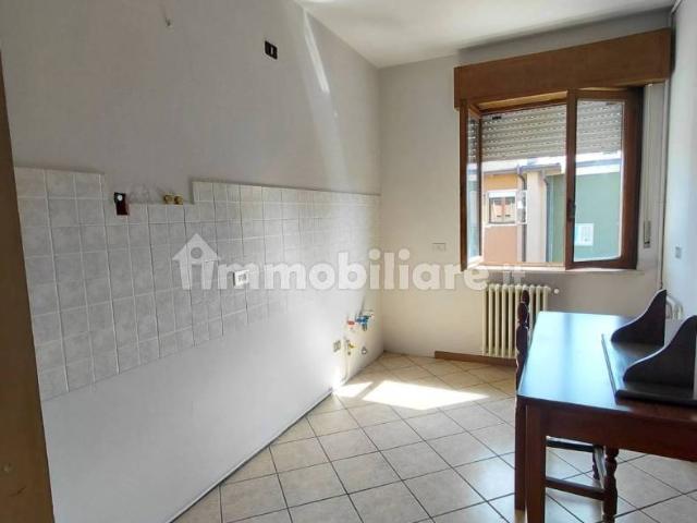 Quadrilocale via Beniamino Simoni 73, Sant'Anna, Brescia