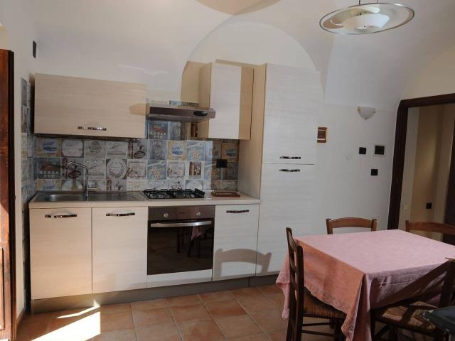 Quadrilocale via Braccio da Montone 32, Centro, Fontecchio