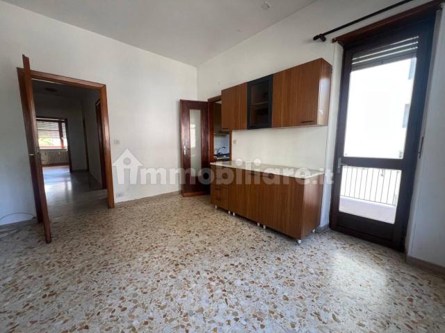 Quadrilocale via Castellamonte 28, Banchette