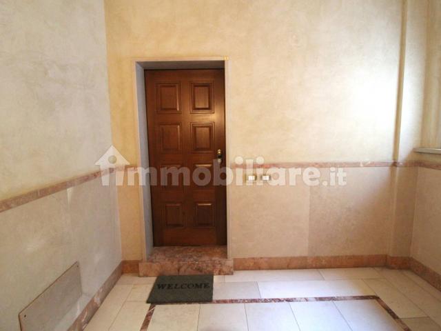 Quadrilocale via Carlo Cattaneo, Centro Storico, Verona