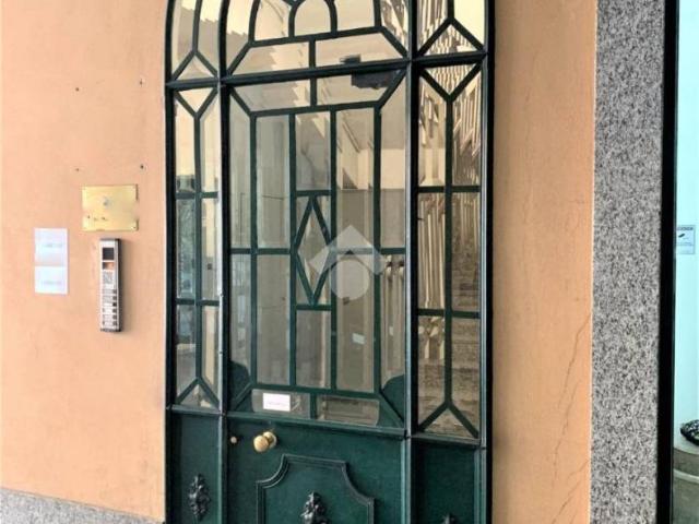 Quadrilocale via Cavour 9, Centro, Gallarate