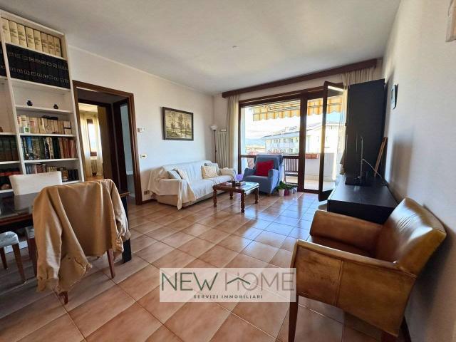 Quadrilocale via Cesena 18, Borgo Roma, Verona