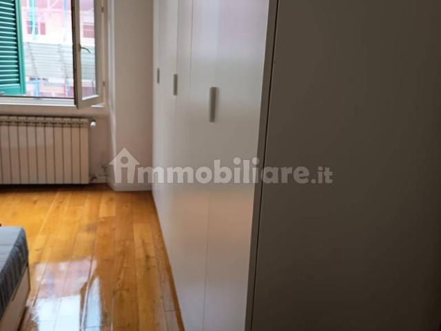 Quadrilocale via Cola Montano 29, Isola, Milano
