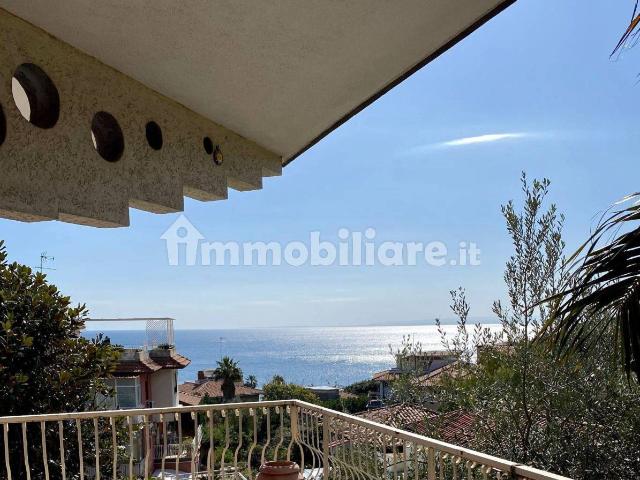 Quadrilocale via dei Malavoglia 11, Aci Trezza, Aci Castello