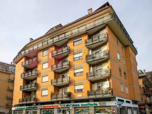 Quadrilocale via Emilio De Marchi, Talenti Monte Sacro, Roma