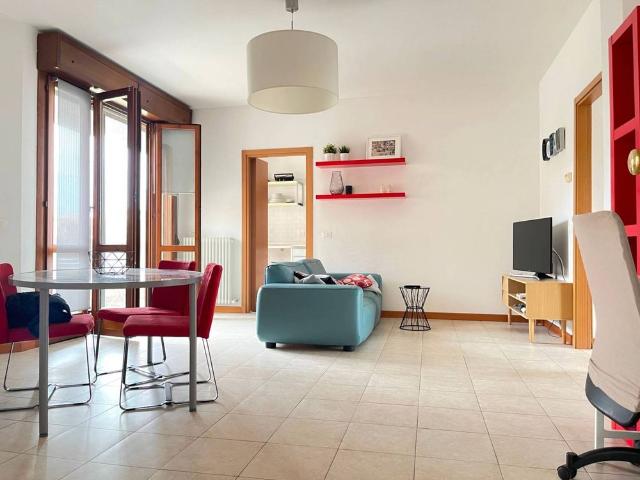 Quadrilocale via Ferruccio Parri 21, Bolognina, Bologna
