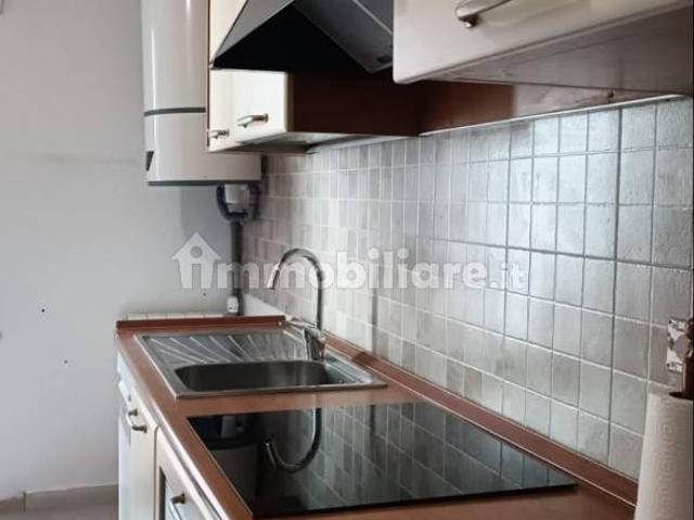 Quadrilocale via Guido De Ruggiero 23, Gratosoglio, Milano