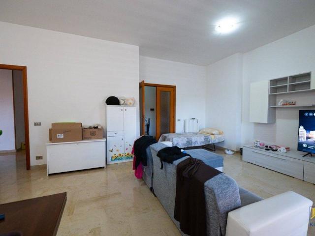 Quadrilocale via G. Cascino 29F, Centro, Vittoria