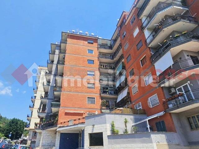 Quadrilocale via Gabriele Jannelli, Rione Alto, Napoli