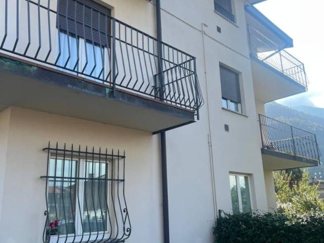Quadrilocale via Giacomo Matteotti 10, Centro, Dervio