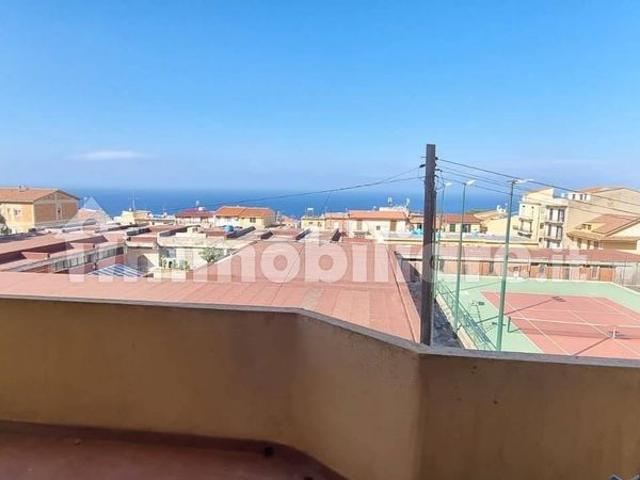 Quadrilocale via Giacomo Matteotti 45, Centro, Scilla