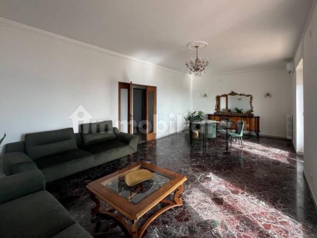 Quadrilocale via Giovanni Barnaba 33, Centro, Monopoli