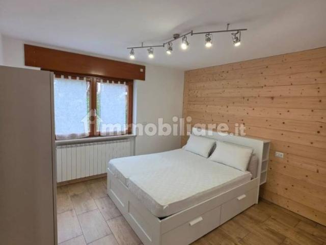 Quadrilocale via Giovanni Bertacchi 33, Centro, Asiago