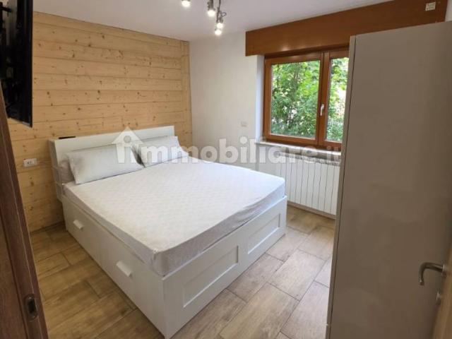 Quadrilocale via Giovanni Bertacchi 33, Centro, Asiago