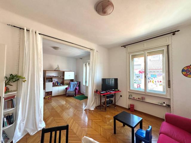 Quadrilocale via Giovanni Pascoli 8, Largo Barriera Ospedale Maggiore, Trieste