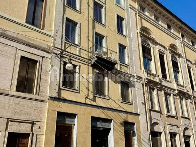 Quadrilocale via Giuseppe Lagrange, Via Roma, Torino
