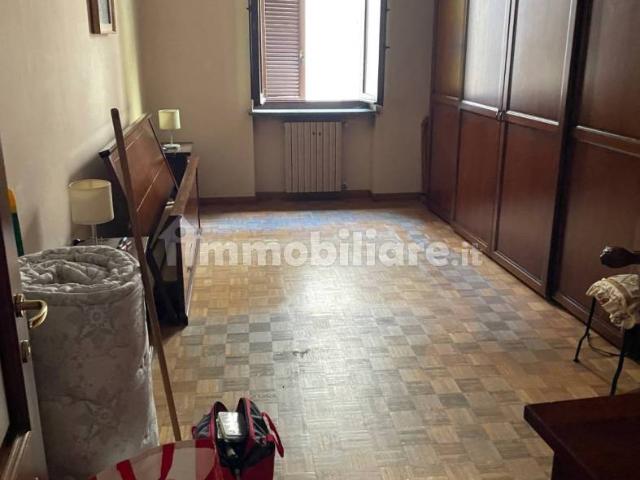 Quadrilocale via Griona 16, Centro, Vigevano