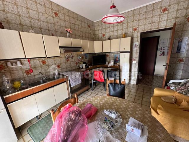 Quadrilocale via Grotte 9, Centro, Palazzolo Acreide