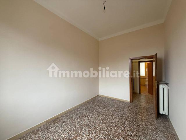 Quadrilocale via Irnerio 9, Irnerio, Bologna