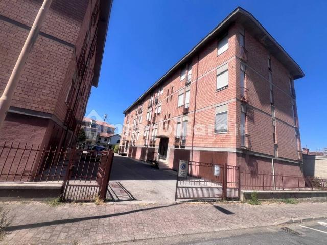 Quadrilocale via Luigi Cadorna 12, Corso Langhe, Moretta, Corso Cortemilia, Alba