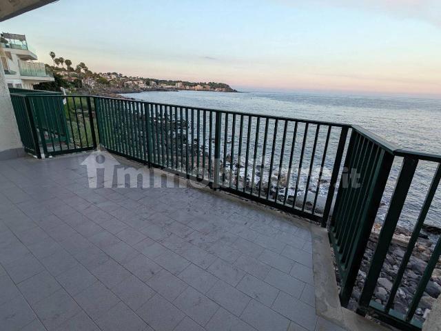 Quadrilocale via Livorno 130, Aci Trezza, Aci Castello