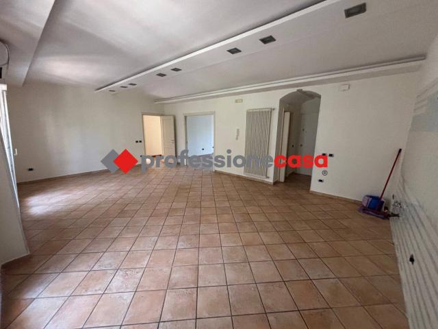 Quadrilocale via Perugia, 33, San Nicola la Strada