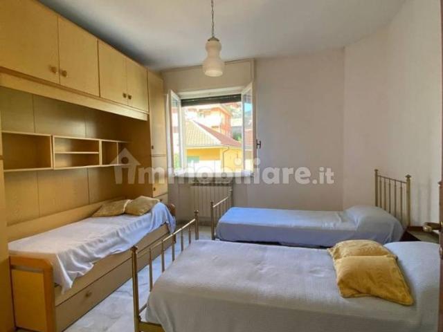 Quadrilocale via Piacenza 30, Centro, Lavagna