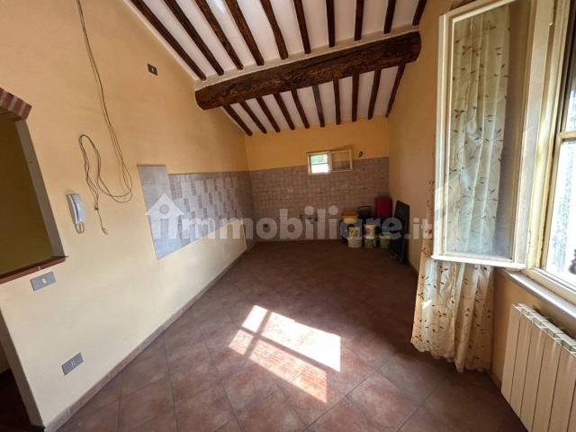 Quadrilocale via piastroni 25, Badia Musigliano, Cascina