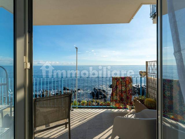 Quadrilocale via Provinciale 382, Aci Trezza, Aci Castello