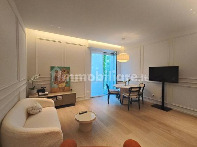 Quadrilocale via Raffaello Giolli 11, Bignami Ponale, Milano
