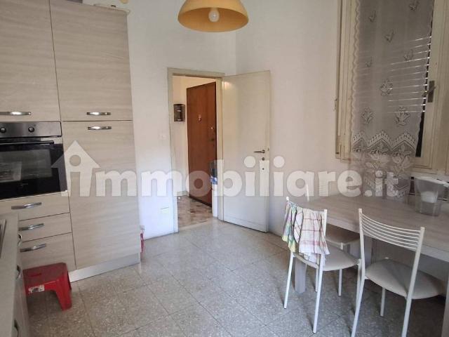 Quadrilocale via Riva di Reno 56, San Felice, Bologna