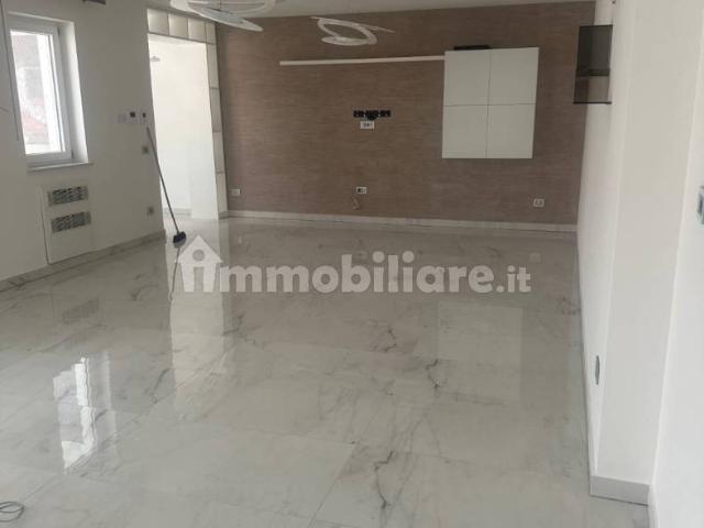 Quadrilocale via Roma 80, Vitulazio
