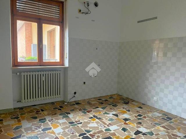 Quadrilocale via susa 18, Centro, Giaveno