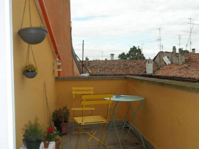 Quadrilocale via San Vitale 122, San Vitale, Bologna