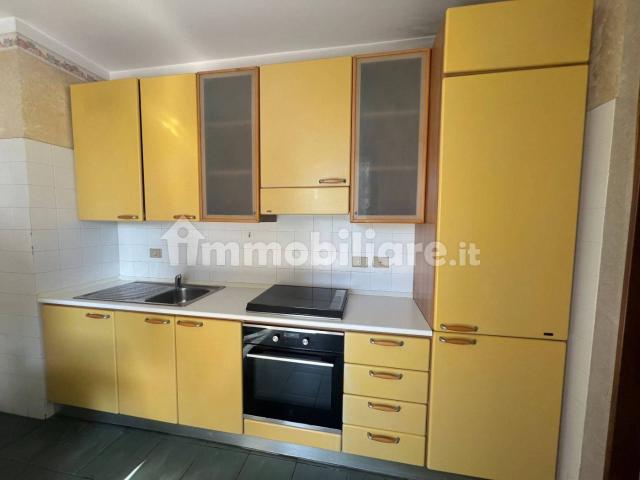 Quadrilocale via Sant'Eusebio 42, Centro Città, San Paolo, Biella