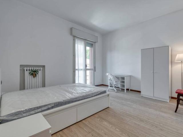 Quadrilocale via Serafino Calindri 1, San Donato, Bologna