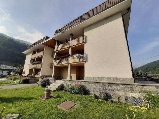 Quadrilocale via Trieste 1, Pragelato Ruà, Pragelato
