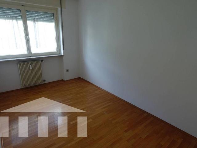 Quadrilocale via Weggenstein, 27, 39100 Bolzano Italia, Centro, Bolzano