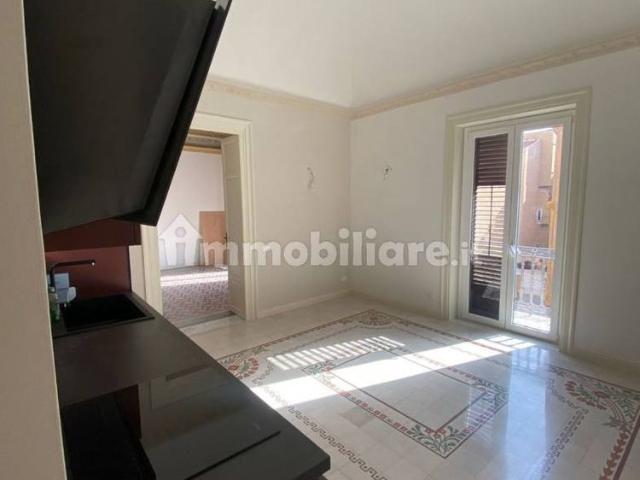 Quadrilocale via 12 Gennaio, Politeama Ruggiero Settimo, Palermo
