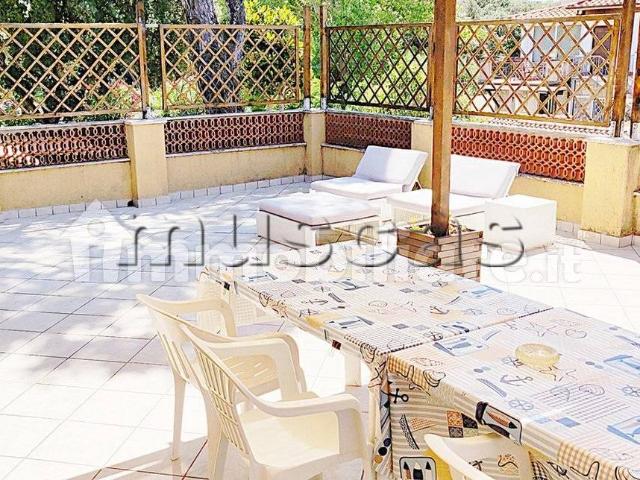 Quadrilocale viale Castellammare 88G, Fregene, Fiumicino