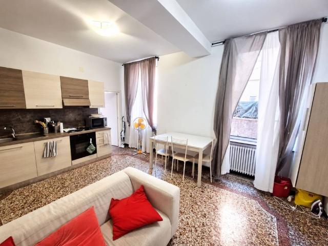 Quadrilocale viale Ansaldo, Marassi, Genova