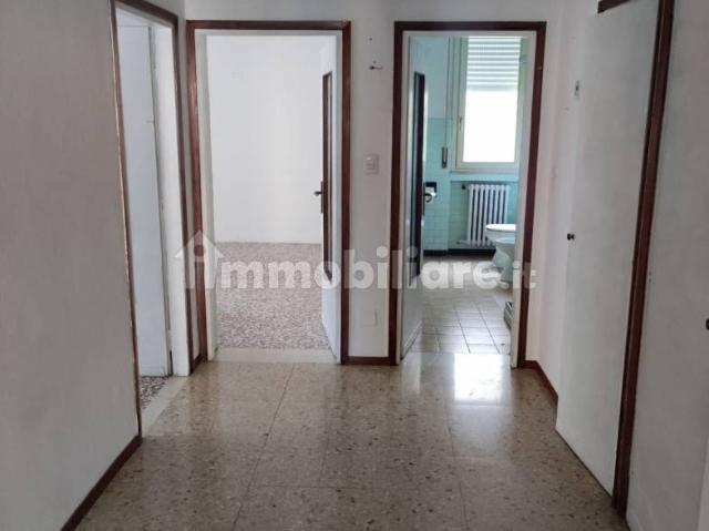 Quadrilocale viale Giacomo Matteotti, Centro, Salsomaggiore Terme