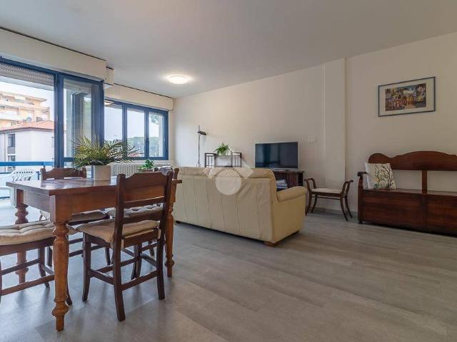 Quadrilocale viale dei Mille 38, Centro, Cervia