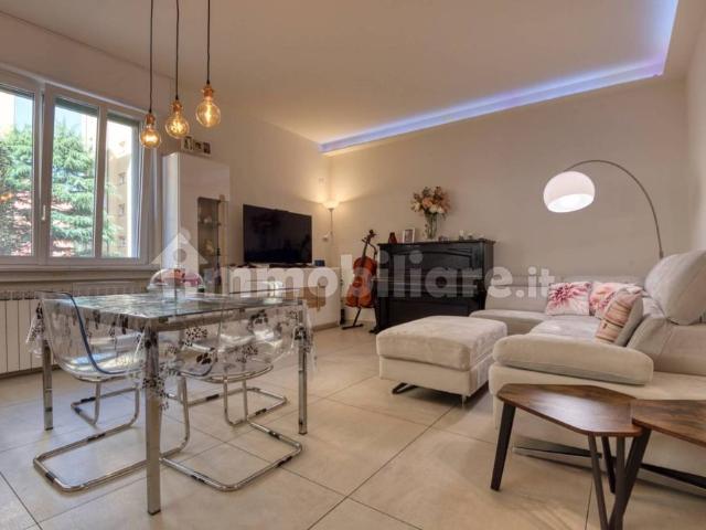 Quadrilocale viale Edoardo Jenner 63, Farini, Milano