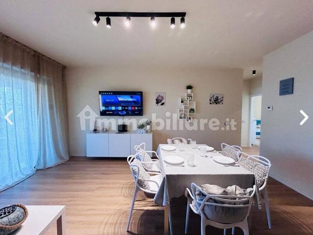Quadrilocale viale Fratelli Bandiera 1B, Abissinia, Riccione