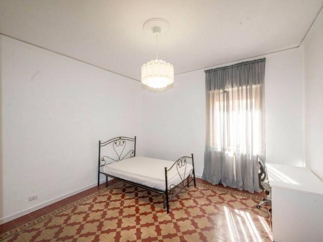 Quadrilocale viale San Martino 337, Quartiere Americano, Messina