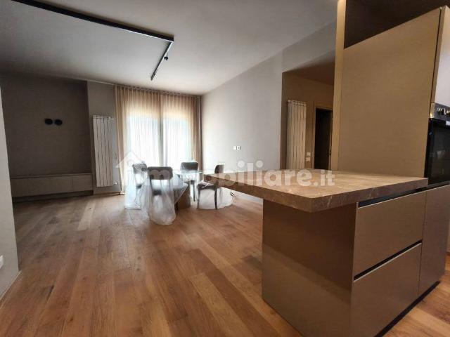 Quadrilocale viale Regina Margherita 9, Zisa, Palermo