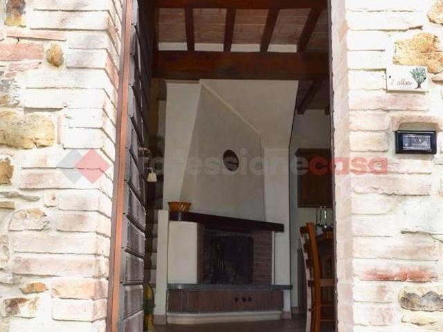 Quadrilocale viale Trasimeno, 100, Magione
